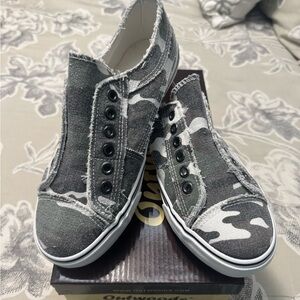 Camouflage Slip-On Sneakers